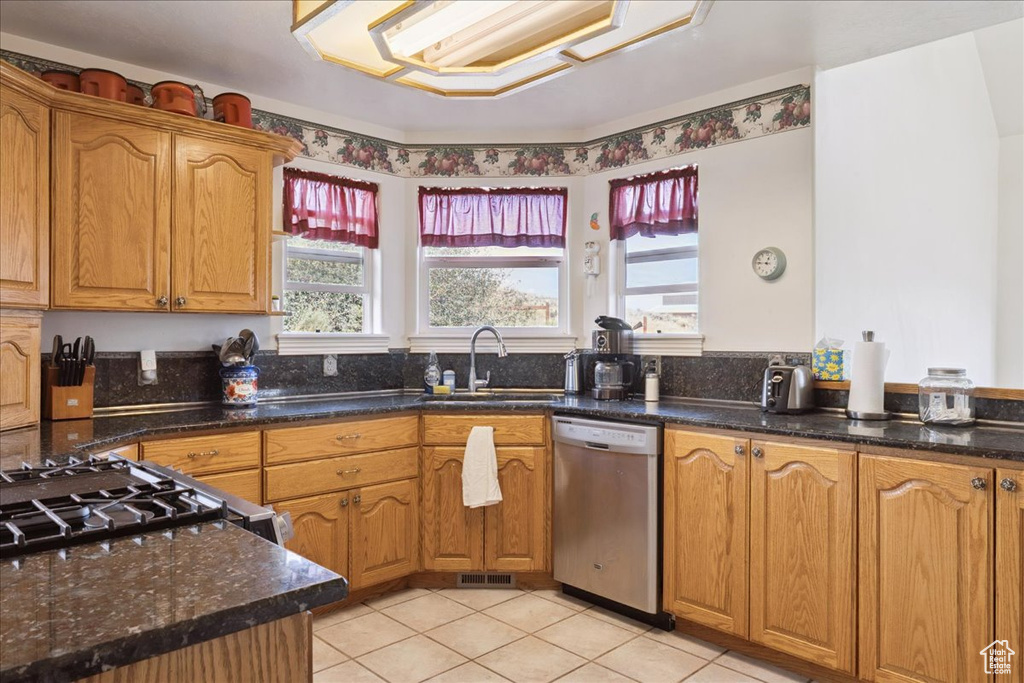 Photo 10 for MLS #2105967 at 260 Darby Ln