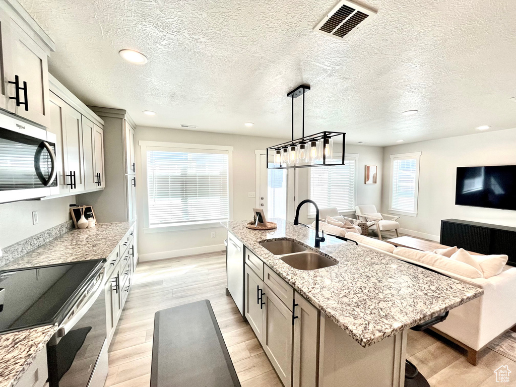 Photo 7 for MLS #2105972 at 2781 W 4140 South #239