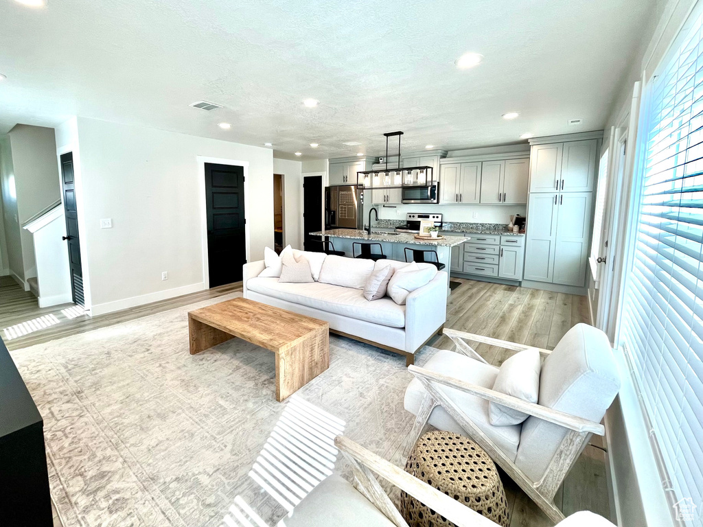Photo 5 for MLS #2105972 at 2781 W 4140 South #239