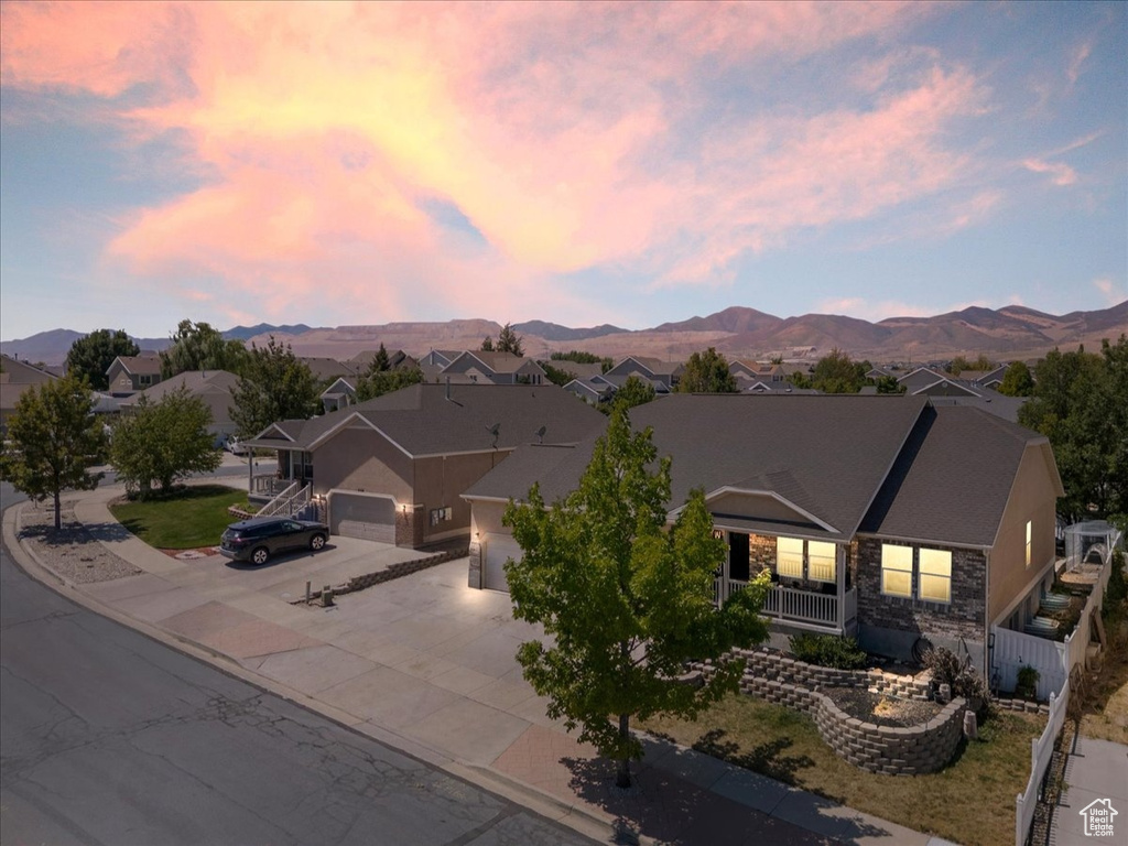 8262 S PIN OAK DR West Jordan, UT 84081