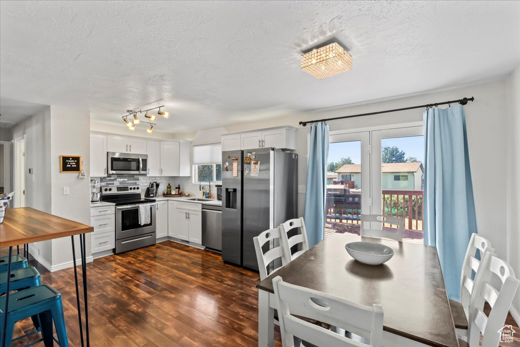 5929 W DRY BONE CIR Salt Lake City, UT 84118