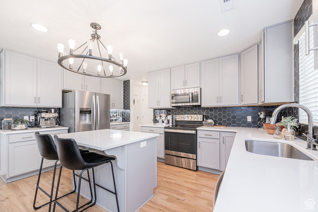 4203 W 6025 S Roy, UT 84067