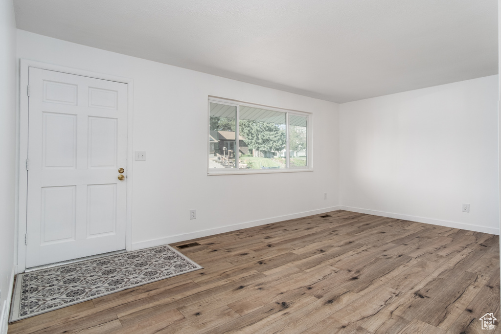 1482 E WATERS LN Sandy, UT 84093