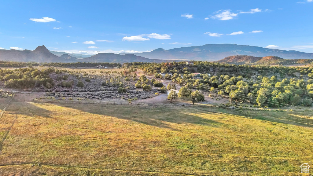 713 W EAGLE RNCH Teasdale, UT 84773