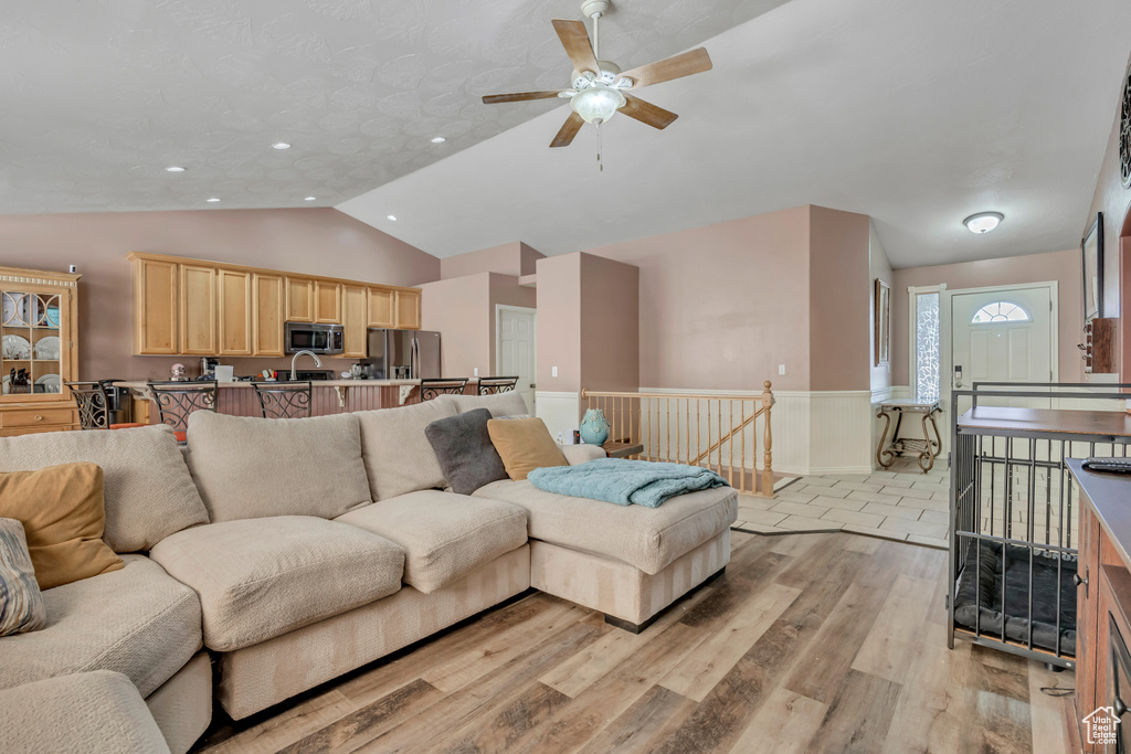 6248 S HIGH BLUFF DR West Valley City, UT 84118