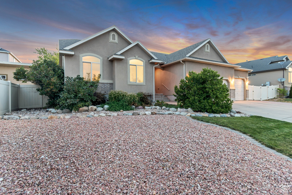 6248 S HIGH BLUFF DR West Valley City, UT 84118