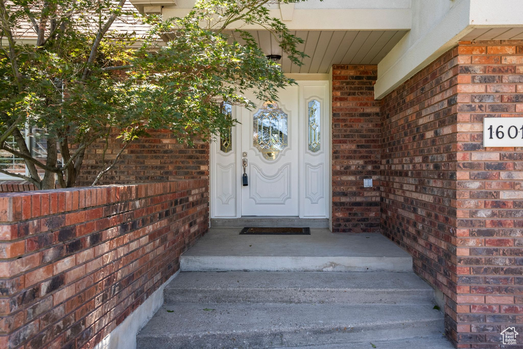 1601 W 4450 S Roy, UT 84067