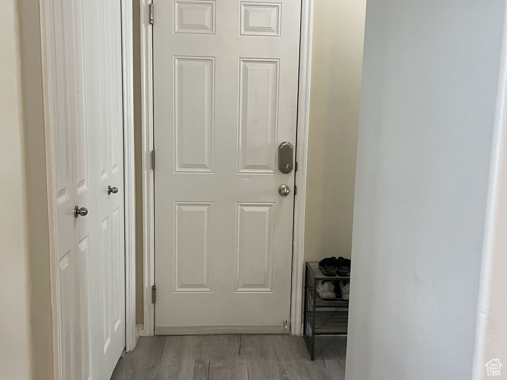 Photo 10 for MLS #2106047 at 158 N Walton Ct