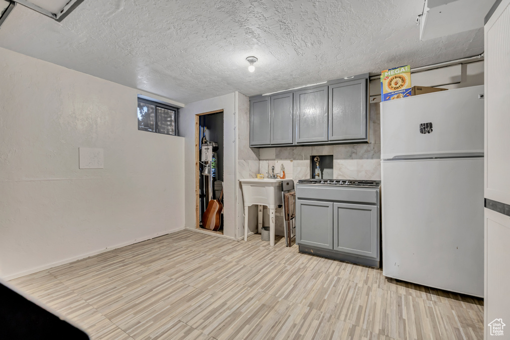 242 E 2900 N North Ogden, UT 84414