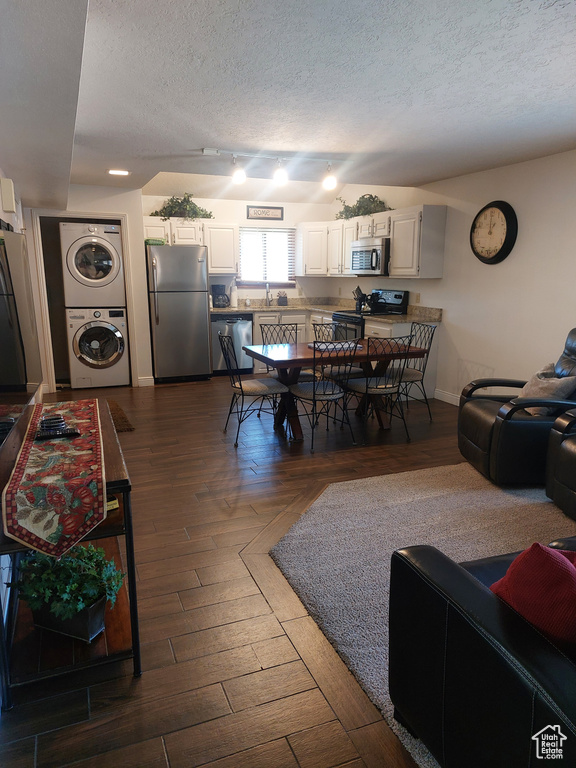 Photo 6 for MLS #2106060 at 860 S Village Rd  #G5