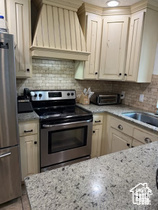 2939 N MARRCREST DR Provo, UT 84604