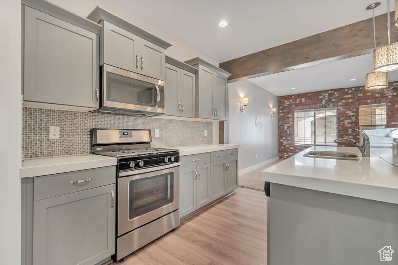 Photo 9 for MLS #2106107 at 5538 W Naples Dr #125