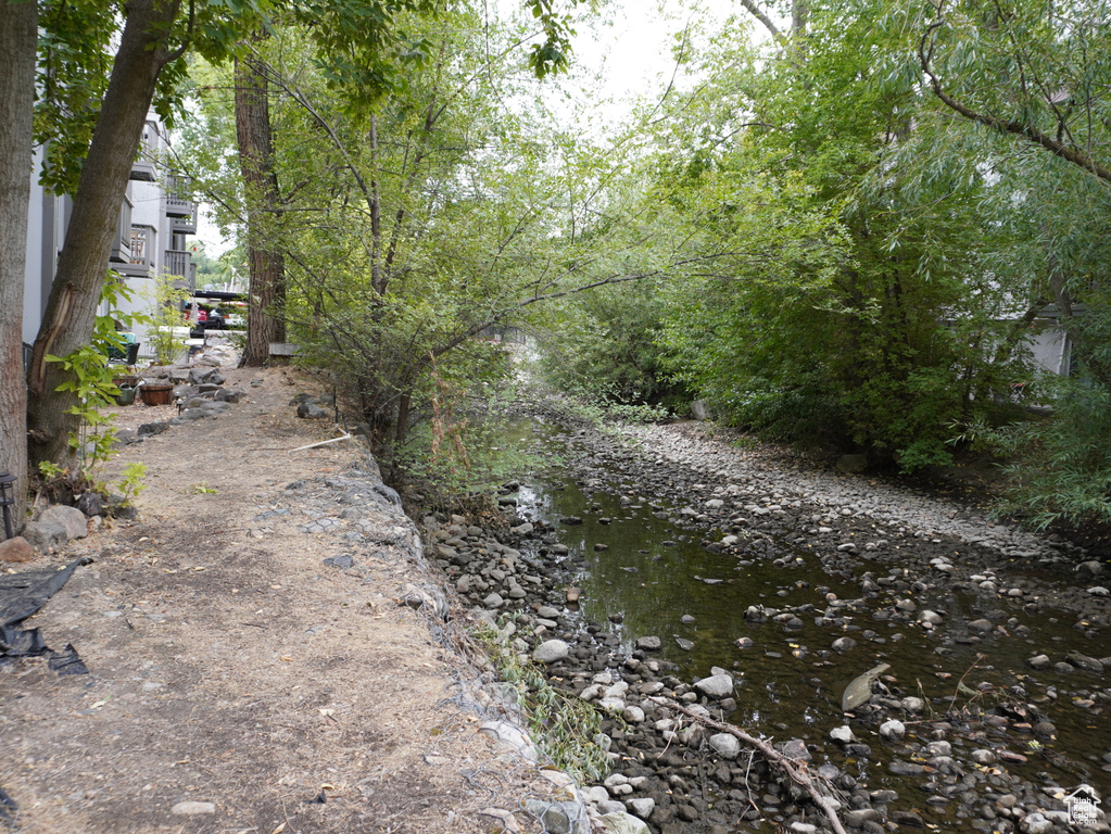 Photo 25 for MLS #2106116 at 450 E Creekside Cir #B