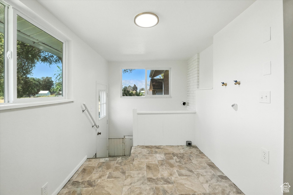 325 W 300 N Hyrum, UT 84319