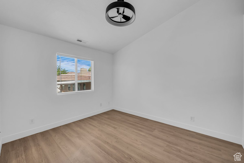 Photo 12 for MLS #2106172 at 700 N Main St #L6