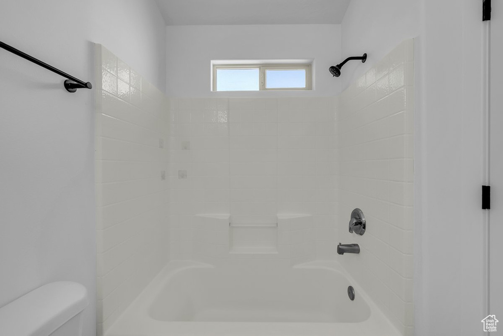 Photo 15 for MLS #2106172 at 700 N Main St #L6