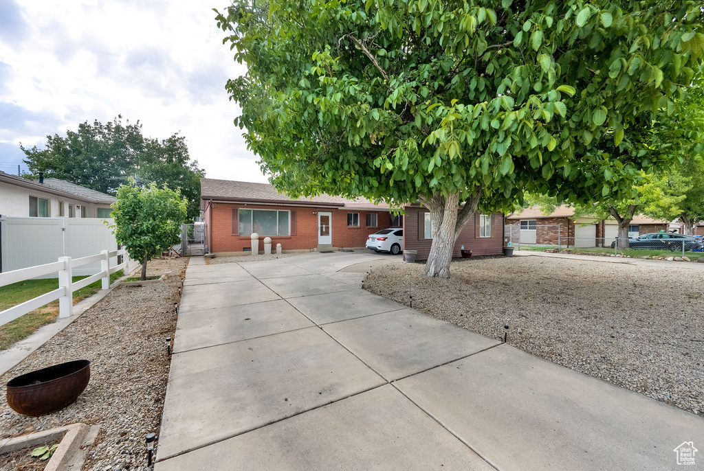 7436 S LAUNA ST Midvale, UT 84047