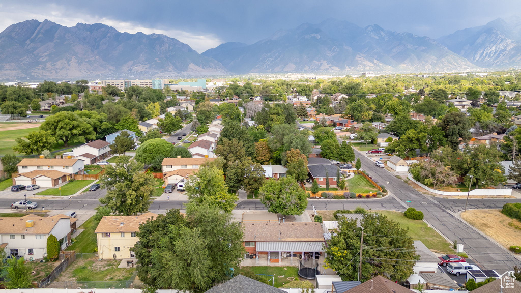 7436 S LAUNA ST Midvale, UT 84047
