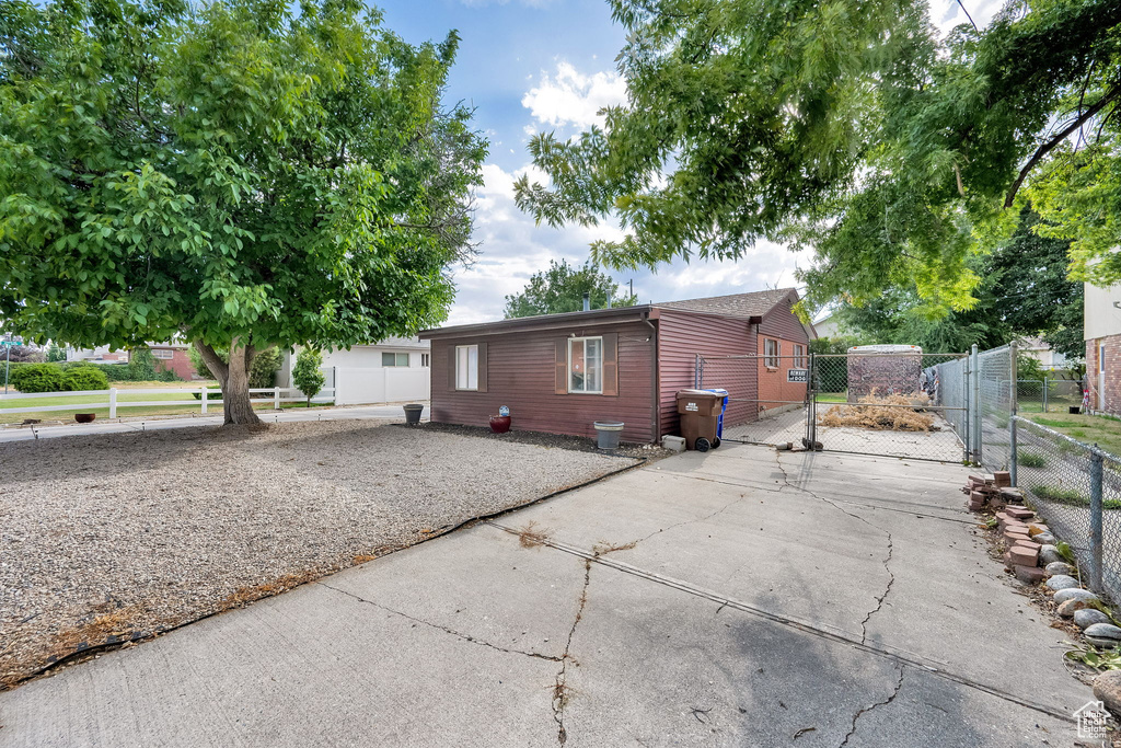 7436 S LAUNA ST Midvale, UT 84047