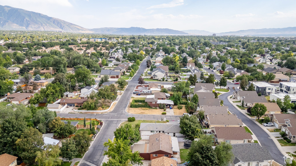7436 S LAUNA ST Midvale, UT 84047