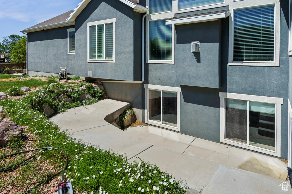 172 E HOLLYBROOK CV Draper, UT 84020