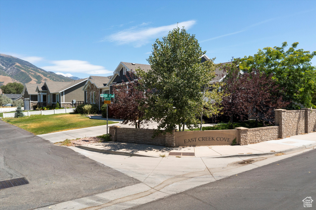 172 E HOLLYBROOK CV Draper, UT 84020