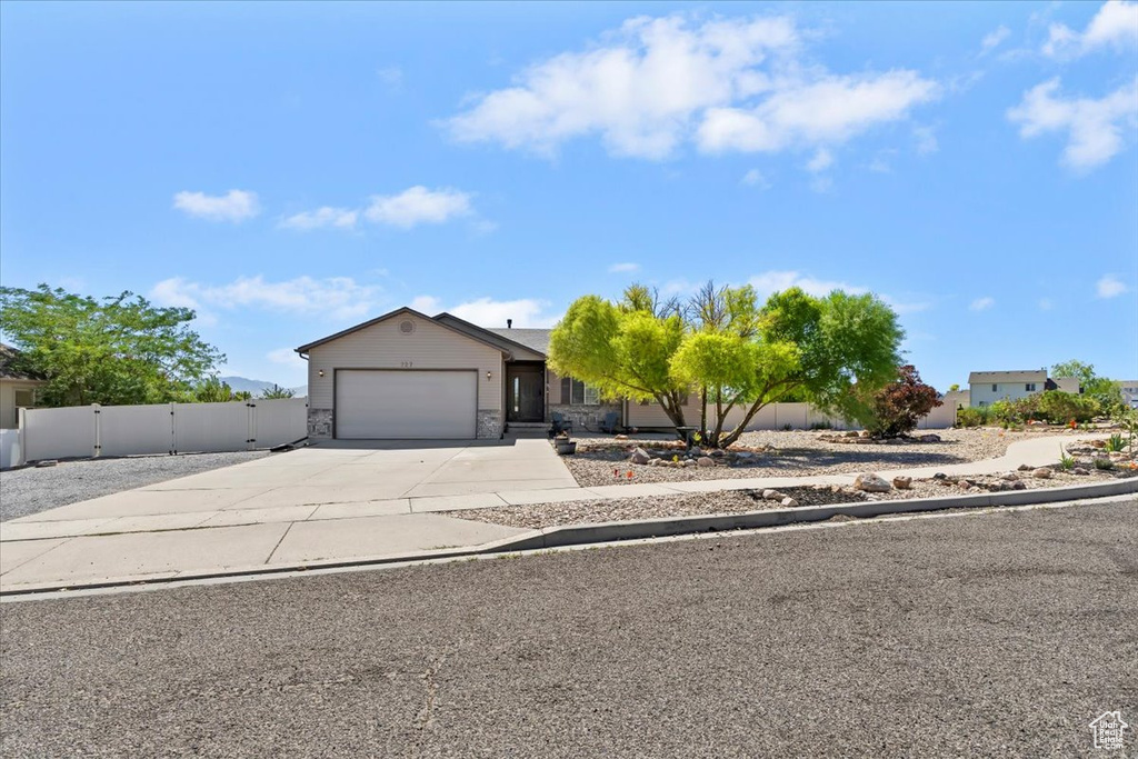 727 W ISLAND VISTA CIR Grantsville, UT 84029