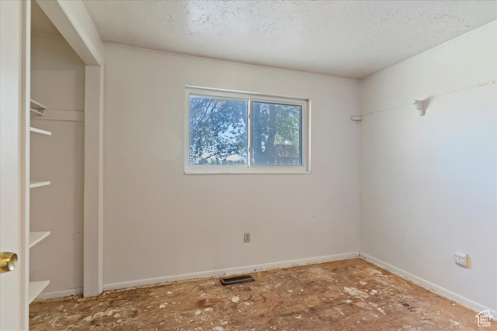6559 W 4600 S Hooper, UT 84315