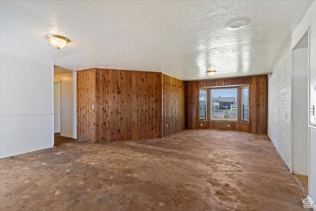 6559 W 4600 S Hooper, UT 84315