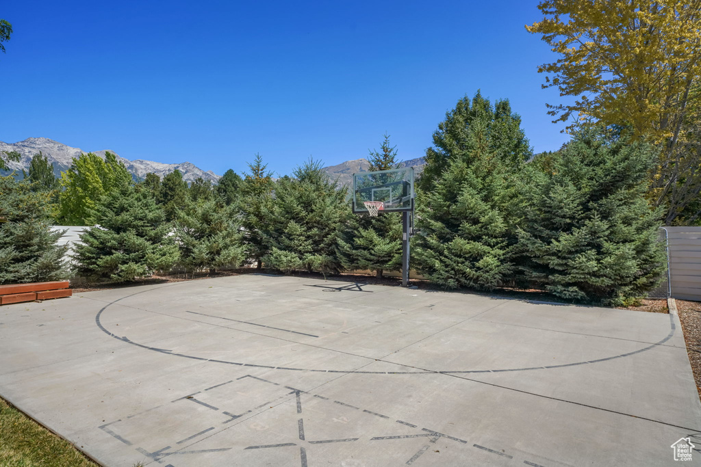 5548 W 11350 N Highland, UT 84003