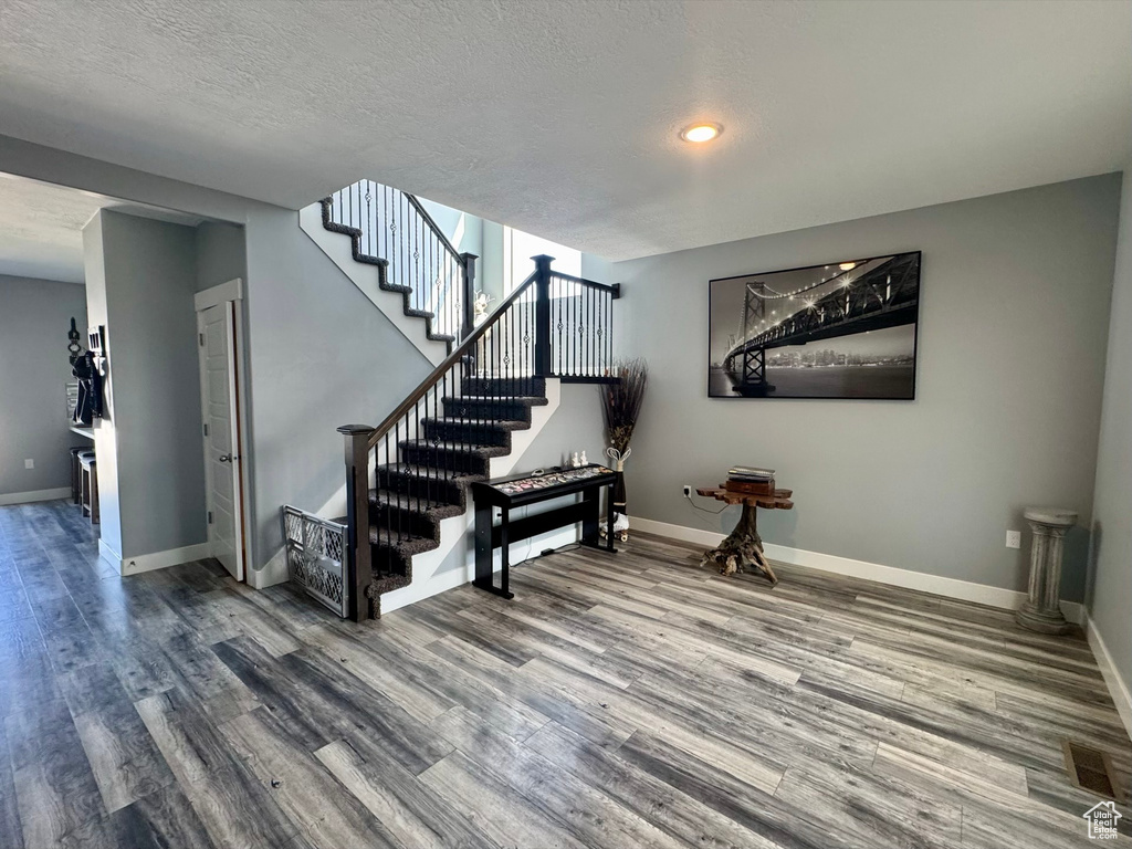 Photo 2 for MLS #2106215 at 1913 S 525 West