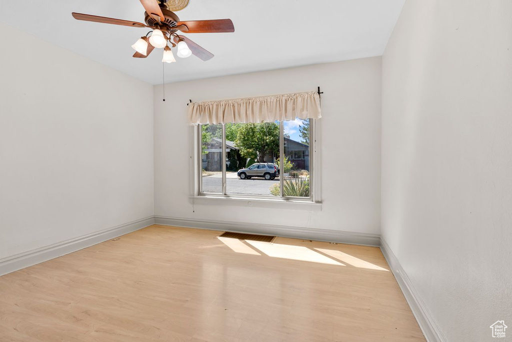 Photo 8 for MLS #2106224 at 1133 E Milton Ave