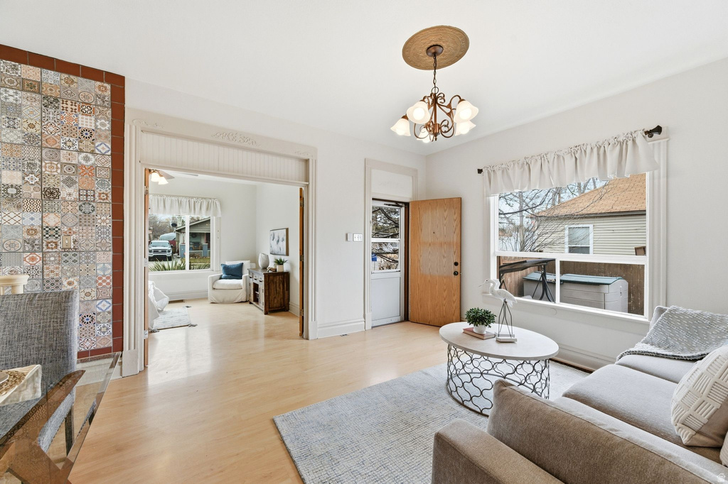 1133 E MILTON AVE Salt Lake City, UT 84105