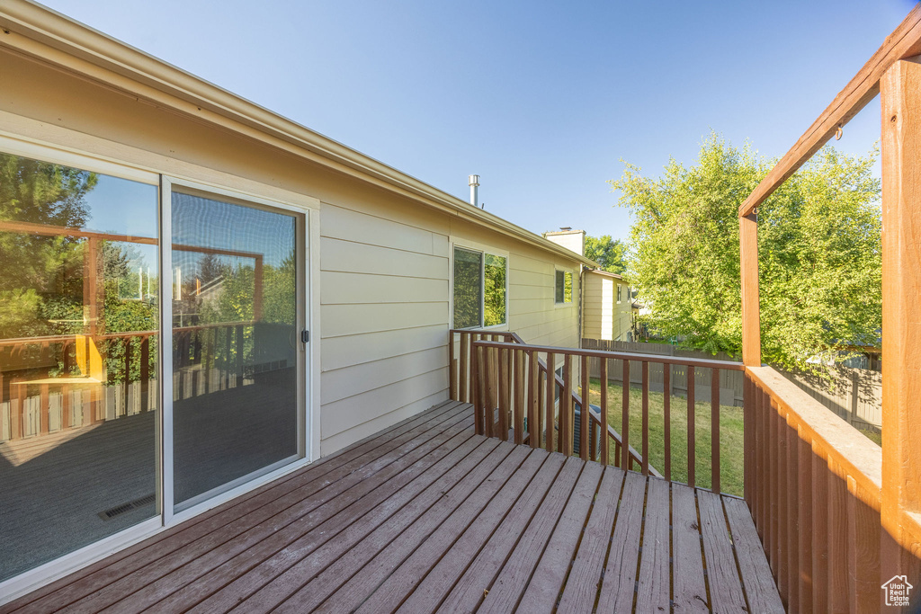 365 WILLOW DR Logan, UT 84321
