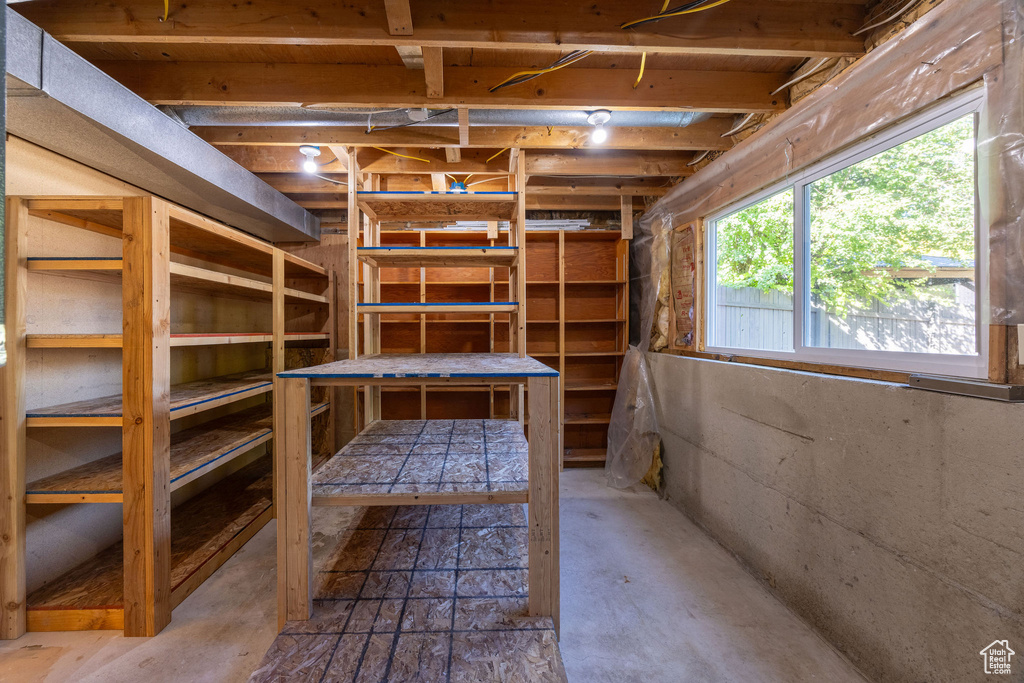 365 WILLOW DR Logan, UT 84321