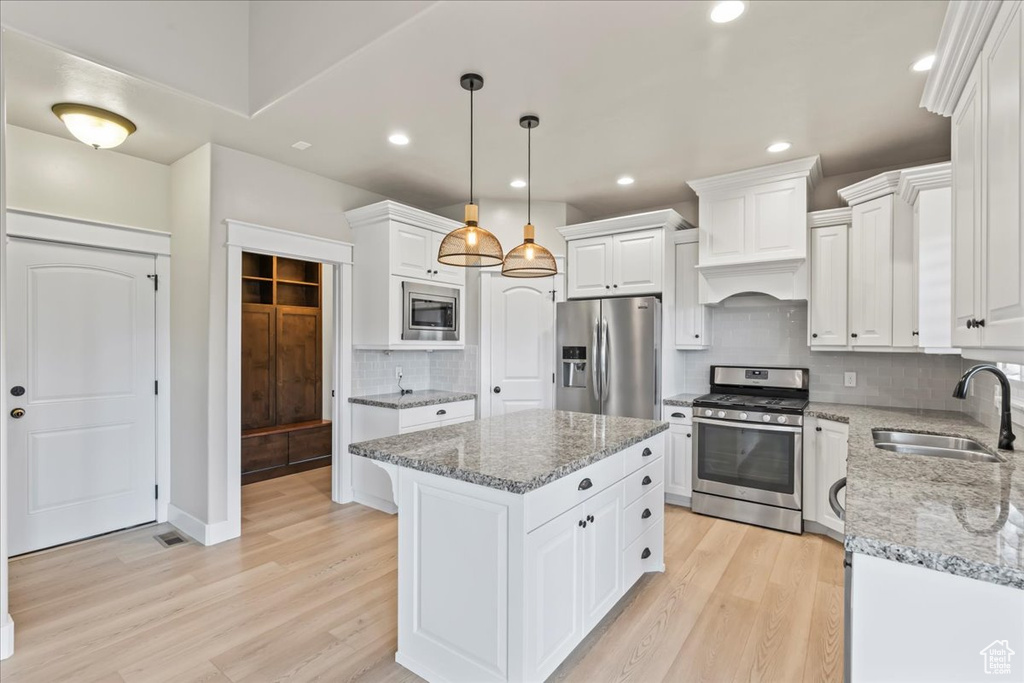 7492 W ABERFORD DR West Jordan, UT 84081
