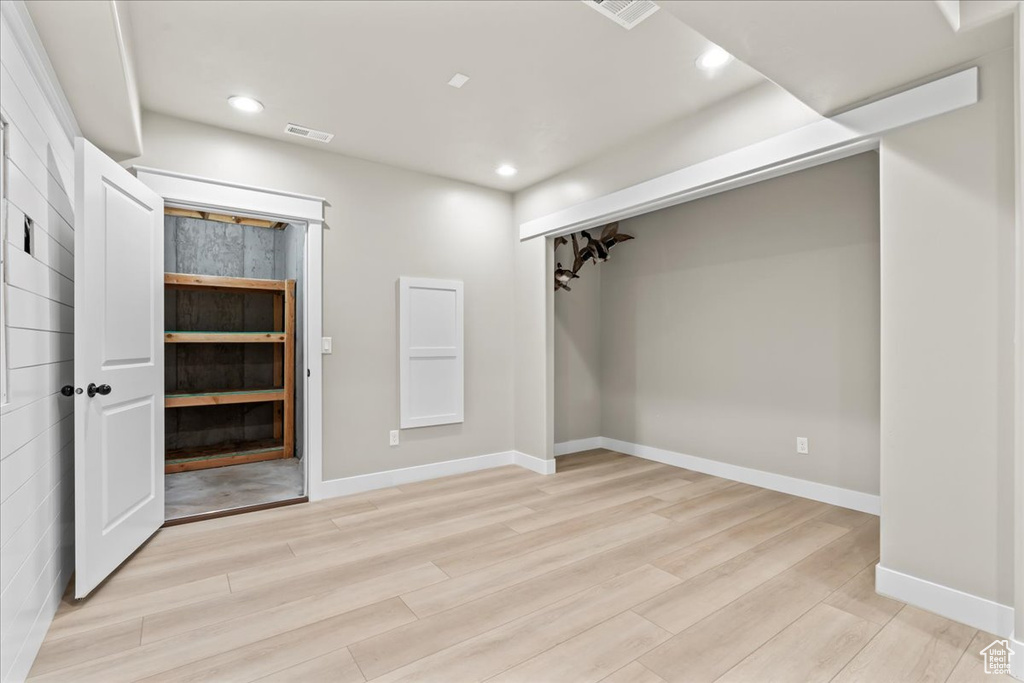 7492 W ABERFORD DR West Jordan, UT 84081