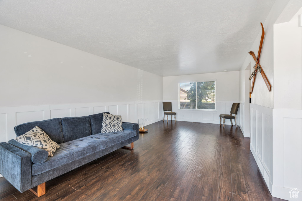 Photo 12 for MLS #2106247 at 2063 E Kane Cir