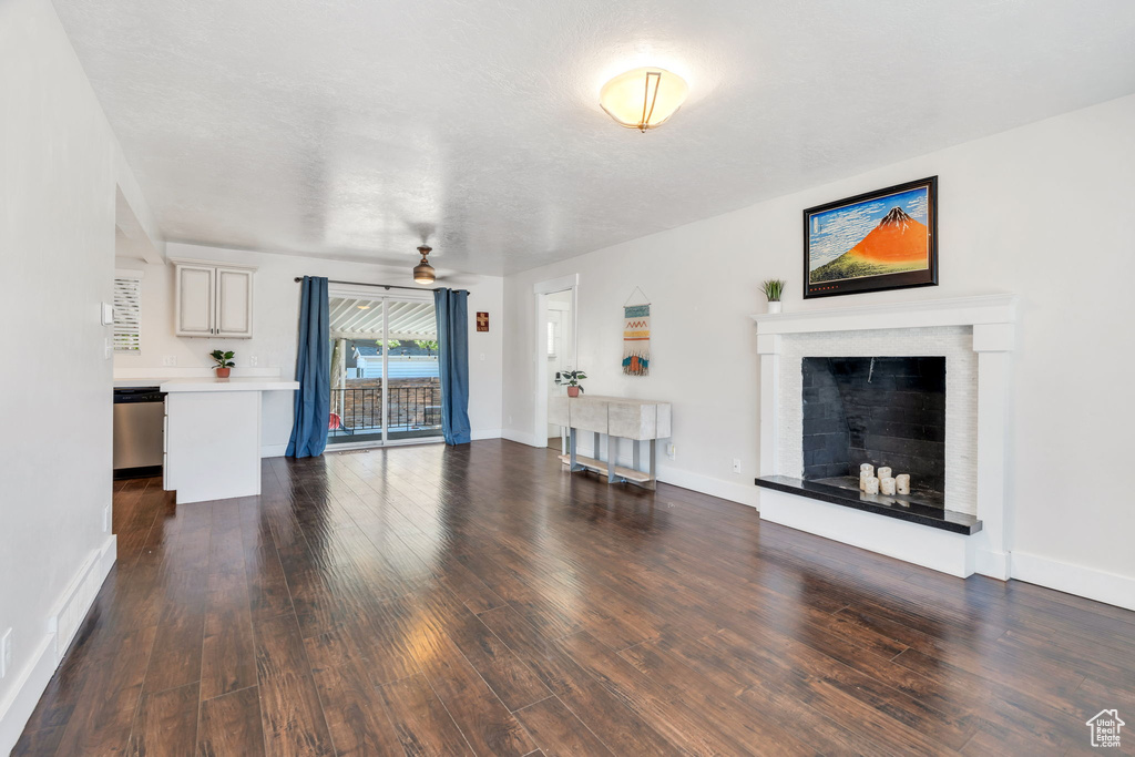 Photo 5 for MLS #2106247 at 2063 E Kane Cir