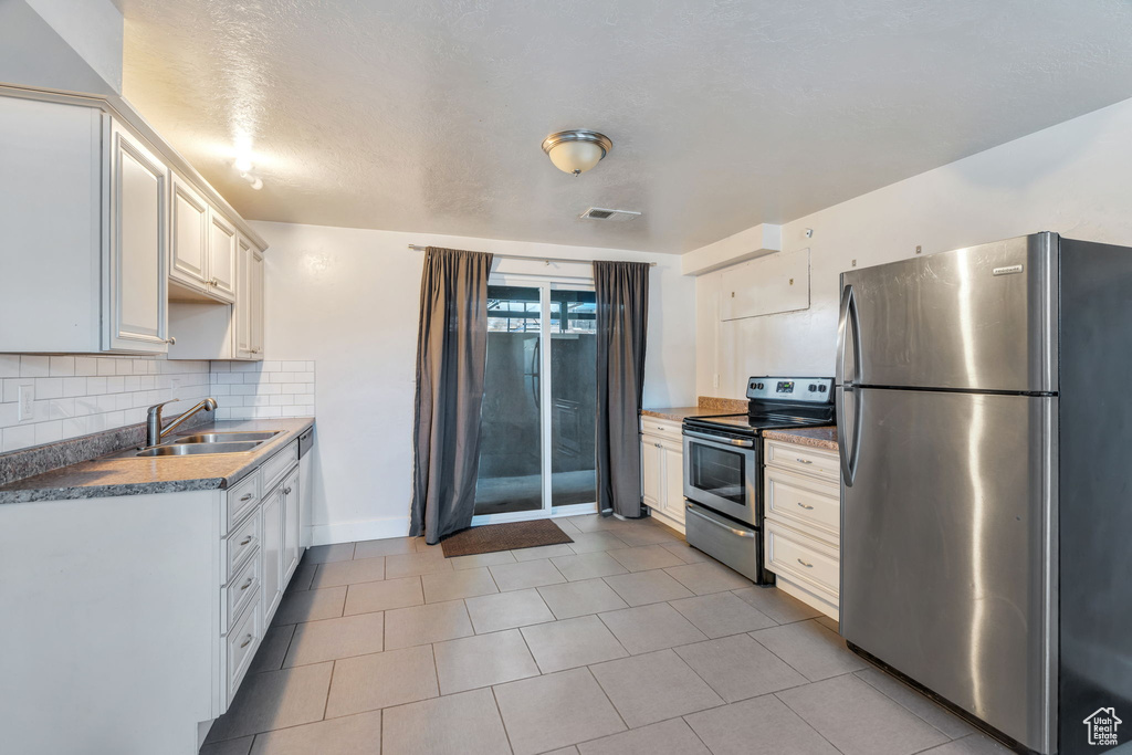 Photo 28 for MLS #2106247 at 2063 E Kane Cir