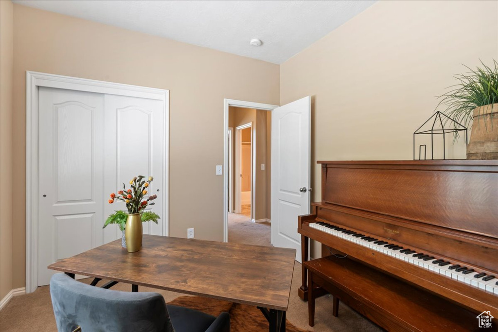 916 W FOXBORO DR North Salt Lake, UT 84054