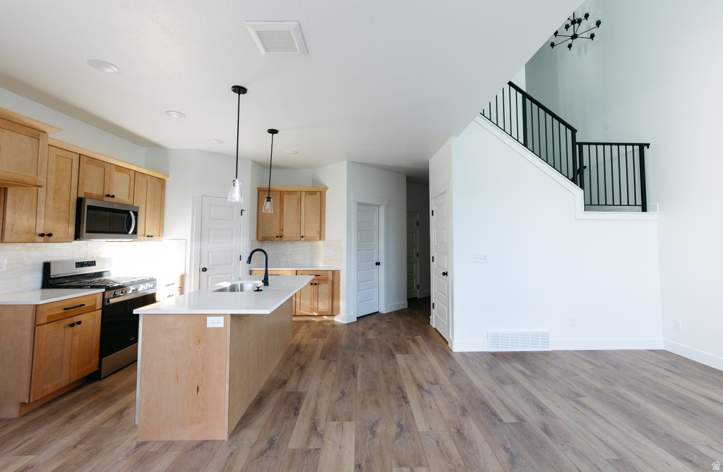 2949 N RED VELVET LN #2360 Saratoga Springs, UT 84045