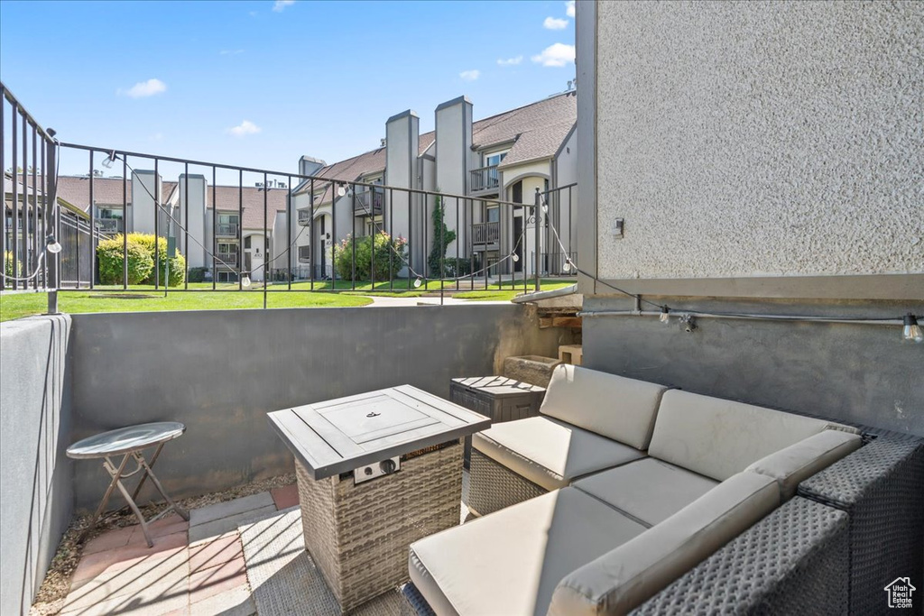 Photo 23 for MLS #2106277 at 415 E Creekside Cir #B