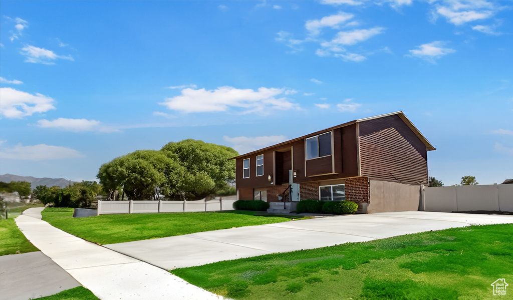 3923 W 5700 S Roy, UT 84067