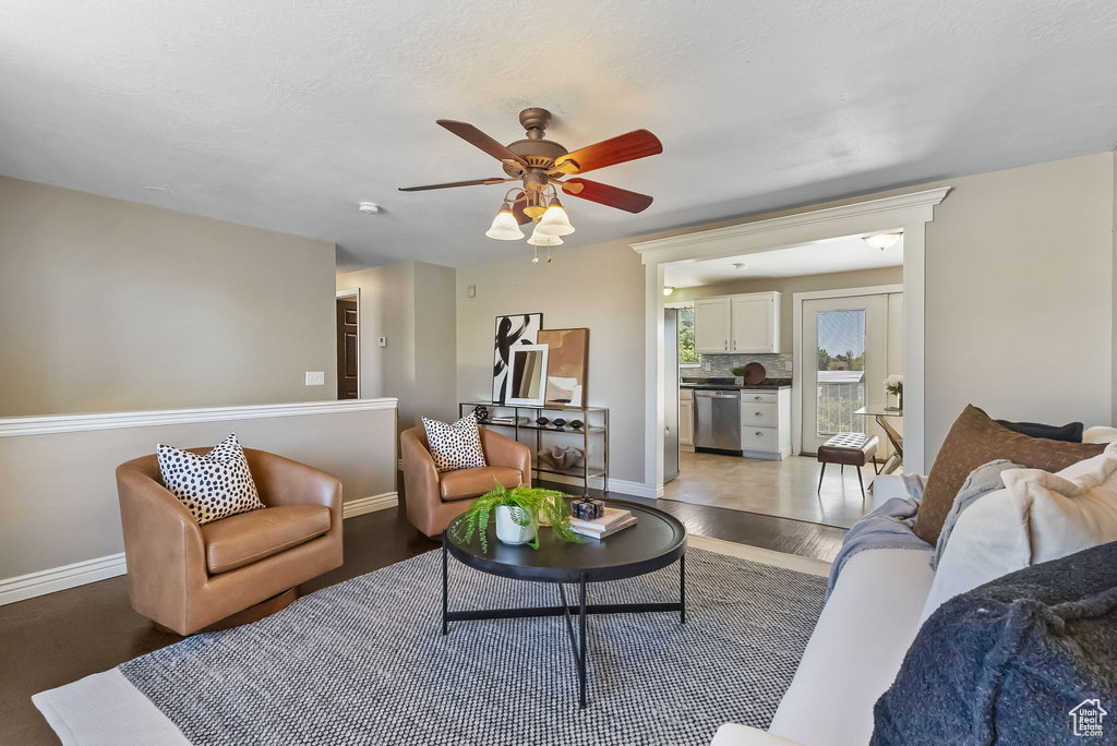 3923 W 5700 S Roy, UT 84067