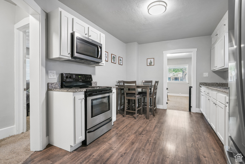 Photo 8 for MLS #2106296 at 2938 S Cyprus Ln