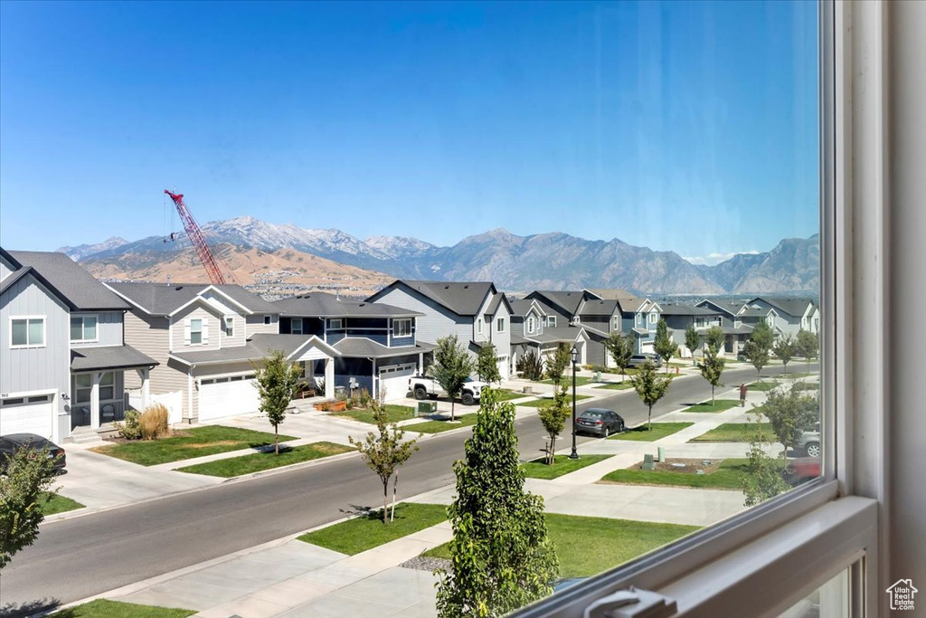 313 W SNOWBERRY DR Saratoga Springs, UT 84045