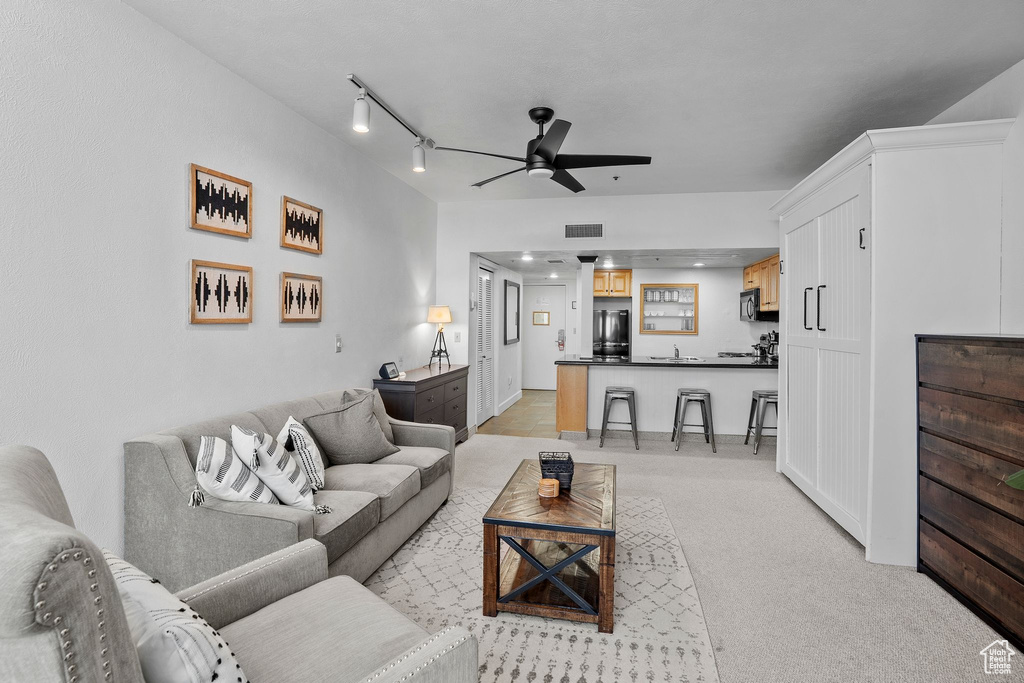 Photo 4 for MLS #2106300 at 1415 Lowell Ave #B165