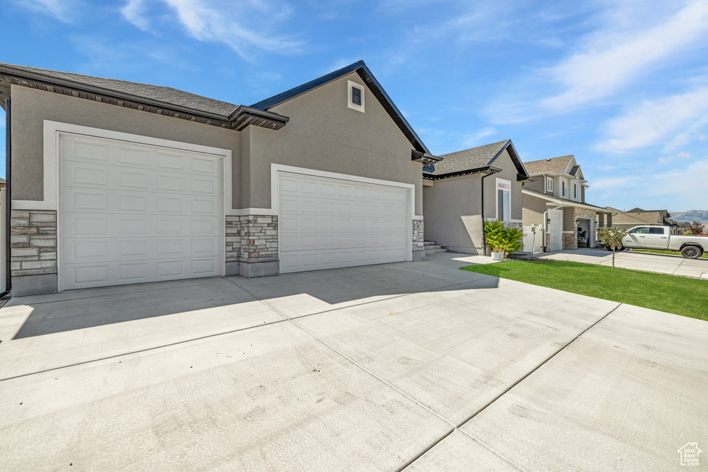 Photo 3 for MLS #2106305 at 507 W 2030 North