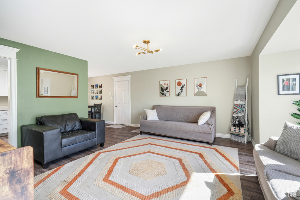 Photo 14 for MLS #2106321 at 1085 E Grove Creek Dr
